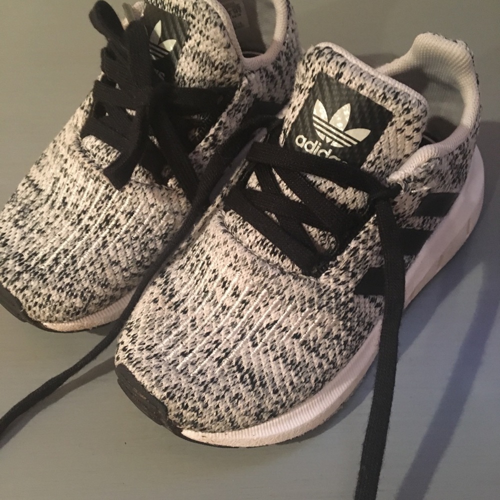 Toddler sneakers